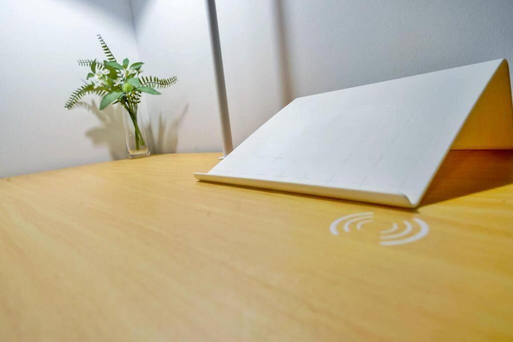 New Stylish Getaway- 5 Mil To Uptown/3 Smart Tvs! Apartment Charlotte Ngoại thất bức ảnh